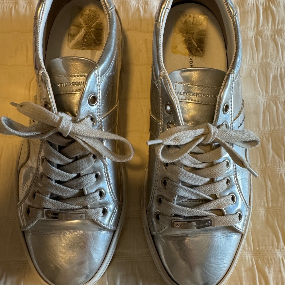 Alessandro Dell’Acqua Silver sneakers like new 
Worn a few times